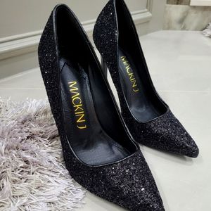 Beautiful Black Sparkle Pumps